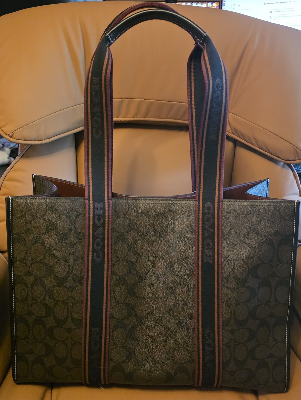 Large Smith Coach Tote Bag. Like New - Picture 9 of 14